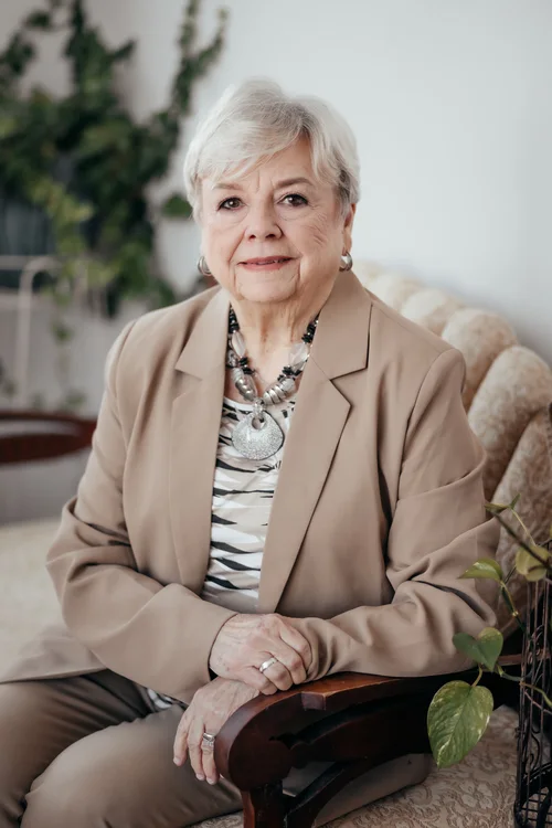 Elizabeth Howell, Team Leader, Associate Broker, REALTOR